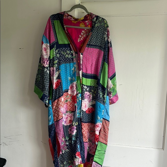 Johnny Was Pink Floral Satin Robe - Picture 7 of 7